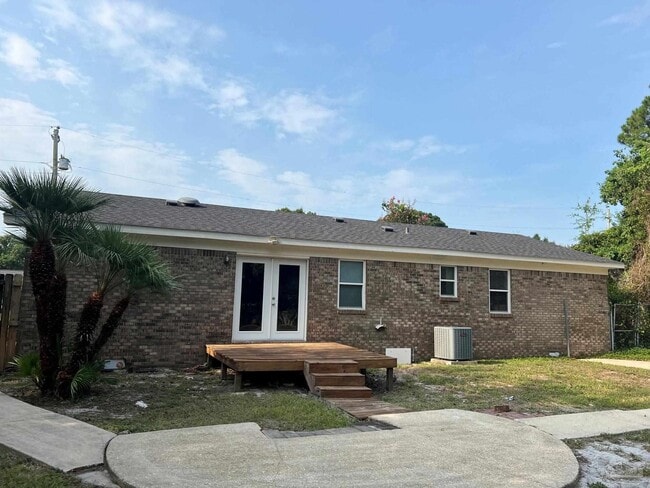 Photo - 3244 Maplewood Dr