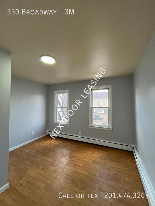 Photo - 330 Broadway-3M Unit 3M