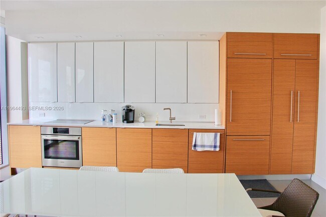 Photo - 250 NW 24th St Unit 3C