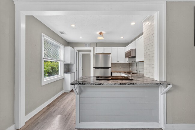 Photo - 2348 37th St S