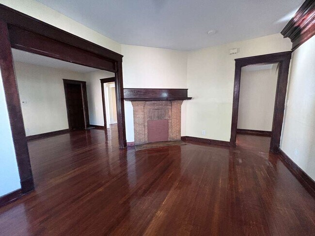 Photo - 726 Elm St Unidad 1