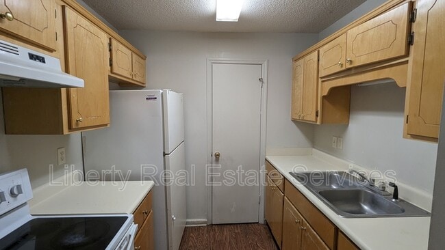 Photo - 132 Rolland St Unit Apt 5