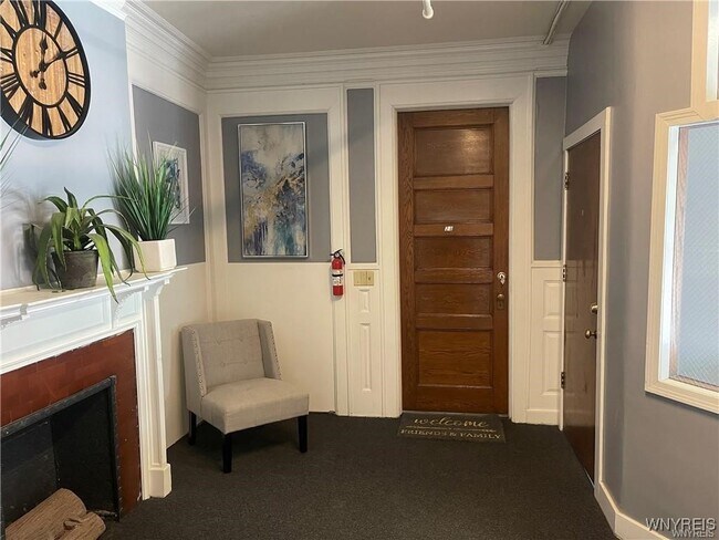 Photo - 1115 Delaware Ave Apartamento