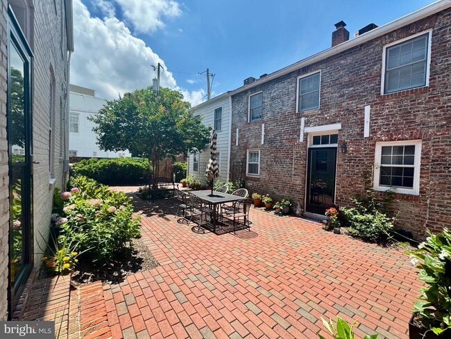 Photo - 1016 Prince St