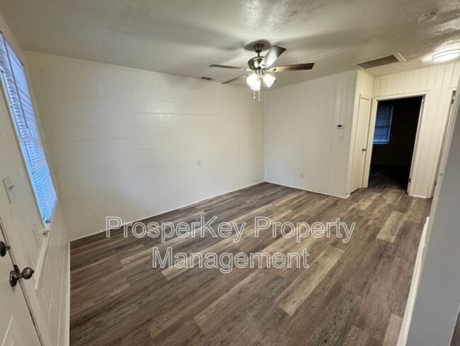 Photo - 1436 Brewer Ave