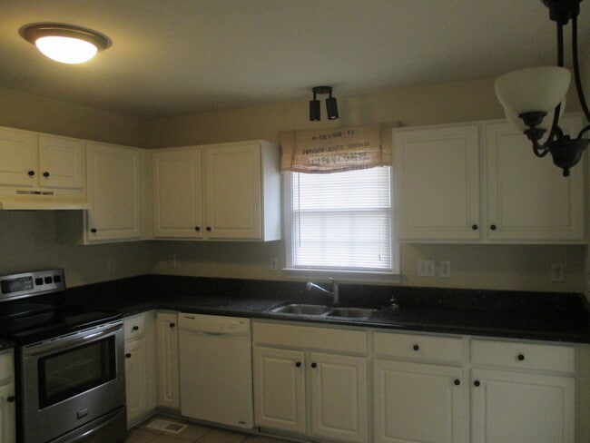 Photo - 11420 Avery Green Ct