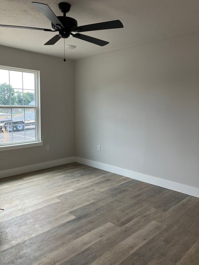 Photo - NEW 3 bed/2.5 bath townhome rentals in SPRING GROVE SCHOOL DISTRICT - LEASING SPECIALS