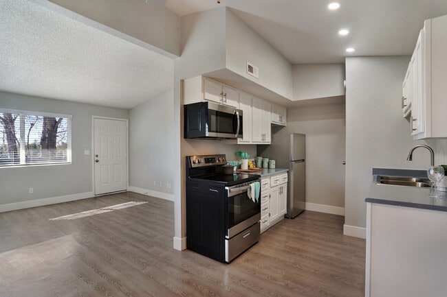 Photo - Ponderosa Park