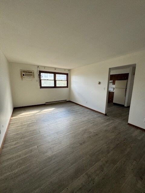 Photo - Carthage Apartments