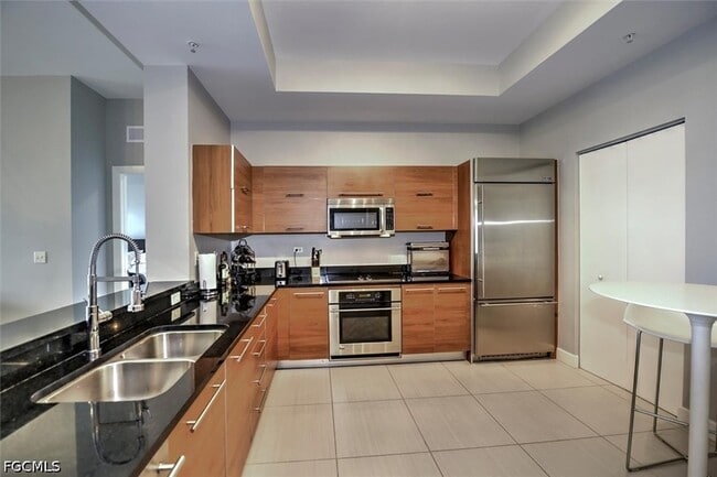 Photo - 3000 Oasis Grand Blvd Unit 407
