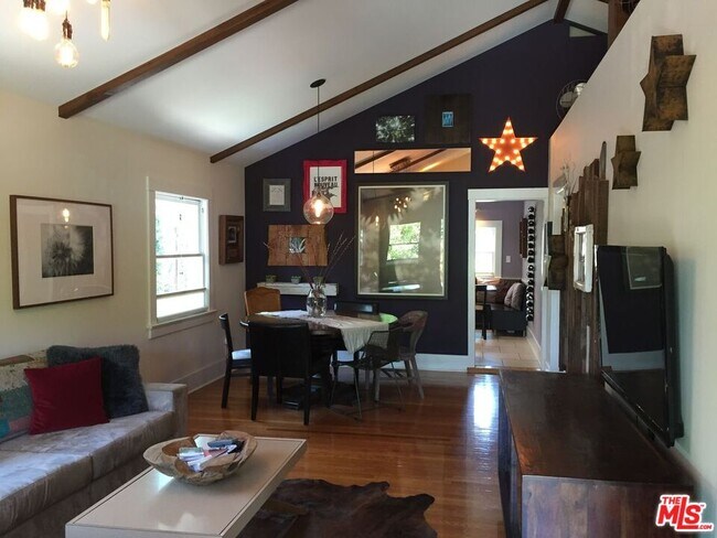 Photo - 1315 N McCadden Pl