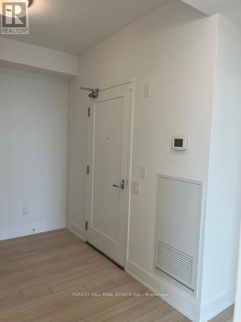 Photo - 310 Tweedsmuir Ave