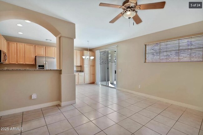 Photo - 315 W Mountain Sage Dr