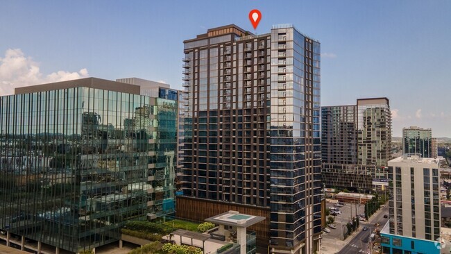 Building Photo - Luxury 1BE/1BA condo at the Pullman Gulch ...