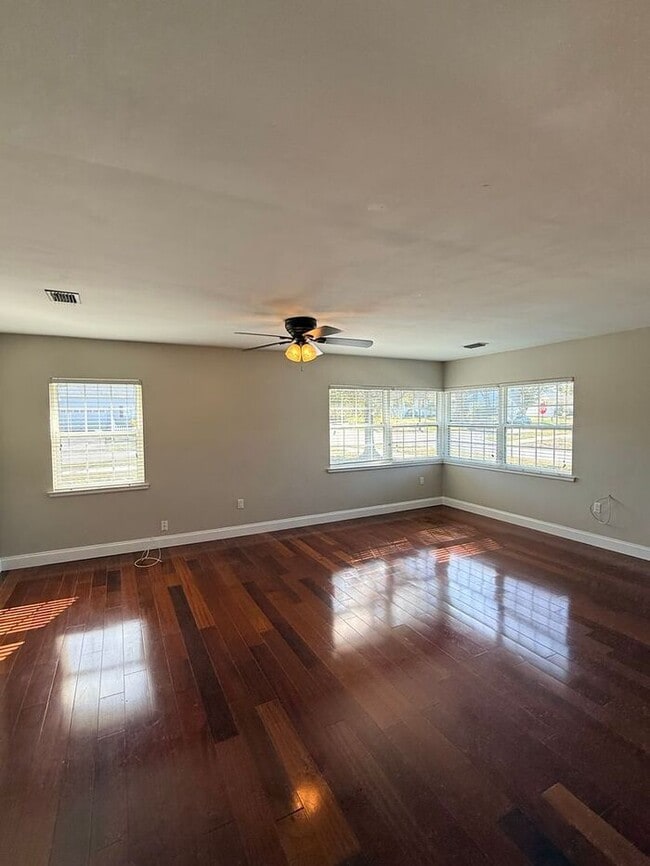 Photo - Stunning 2BR 2BA SFR w/ Private Pool • 2-Car Garage in Clearwater