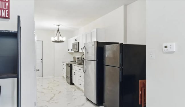 Building Photo - 1414 E Oliver St