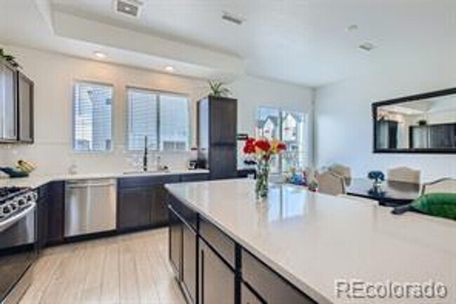 1681 West 67th Cir