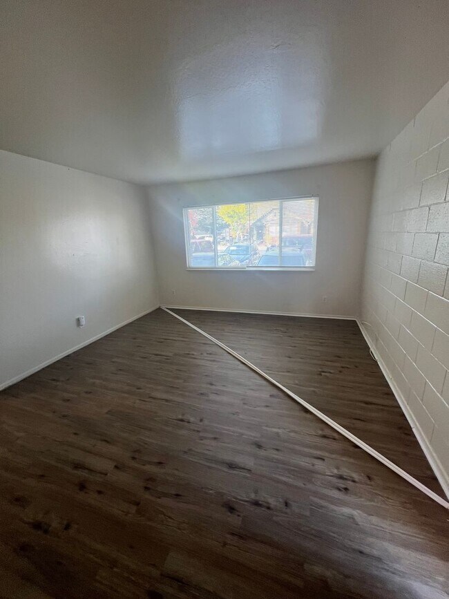 Photo - 150 Mt Rose St Unit 150 Mount Rose Street #1