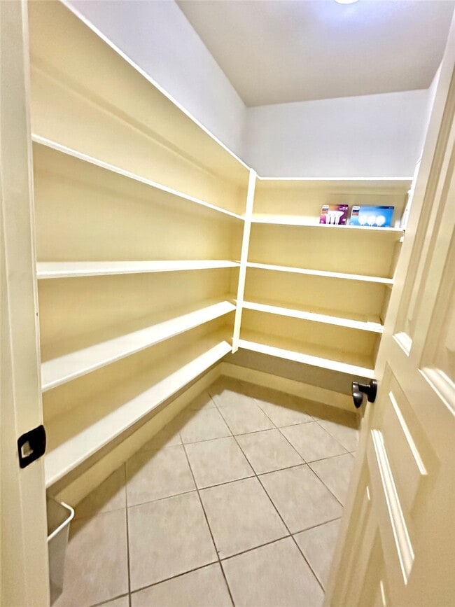 Building Photo - 12910 Watermist