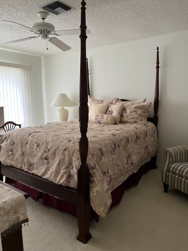 Photo - 372 Palm Dr Unit 4