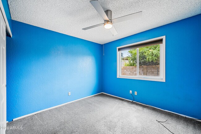 Photo - 610 N Rosemont Cir