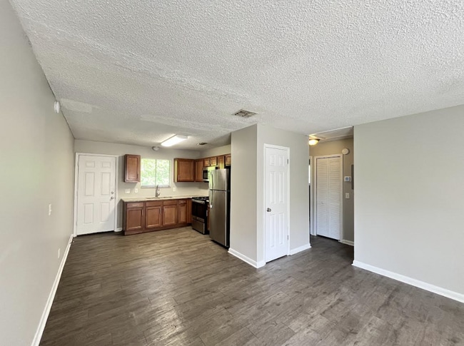 Photo - 5026 Westchase Ct