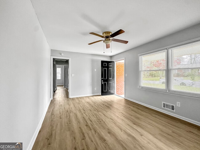 Photo - 506 Shady Ln Dr