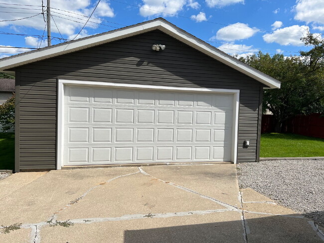 Photo - Charming 3-Bed Home - $2000/ month