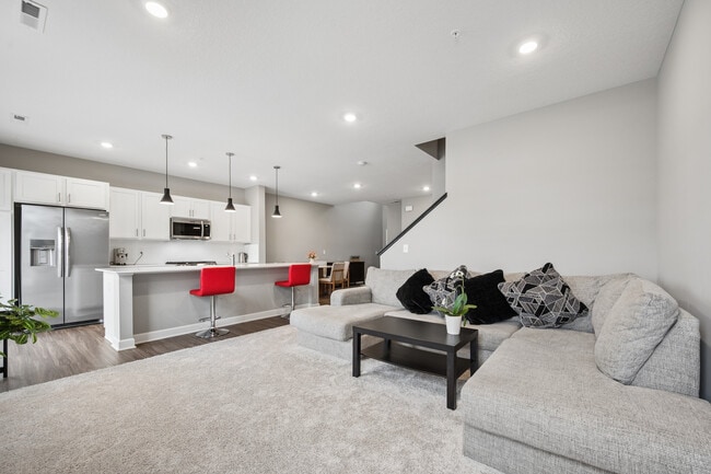 Photo - Townhouse in Shakopee