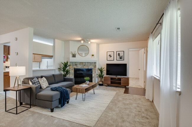 Photo - Candlewood Apartments