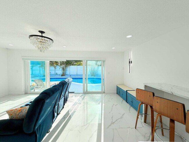 Photo - 2013 NW 12th Ave Unit ID1263913P