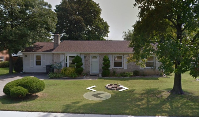 9102 Cooper Dr