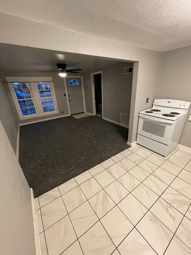 1132 Margie St Apartments Unit 1 Rothschild, WI