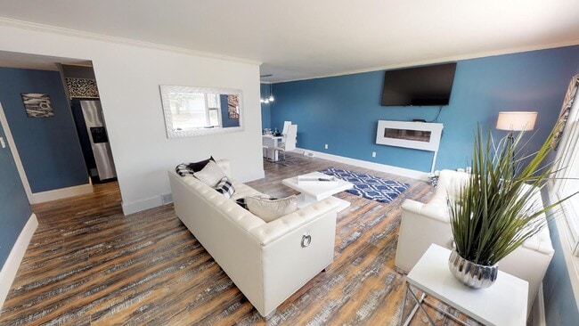 Photo - 303 Westbrook Drive