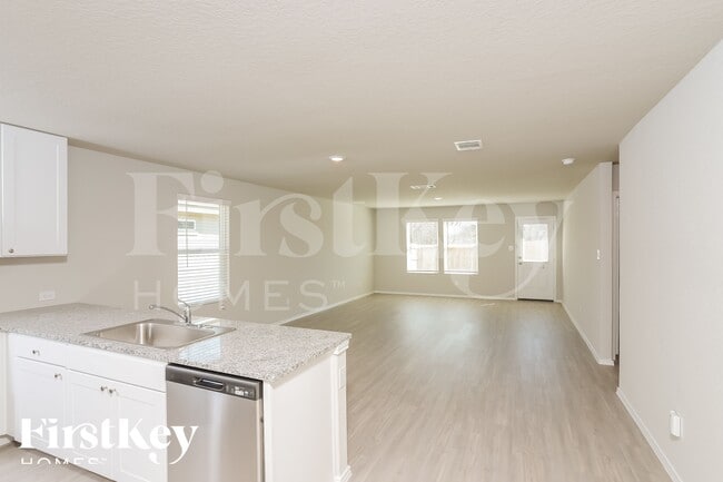 Photo - 1822 Morse Way