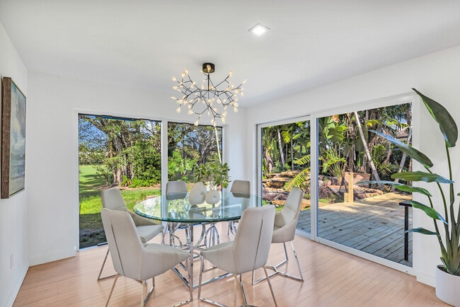 Photo - 667 NE 105th St