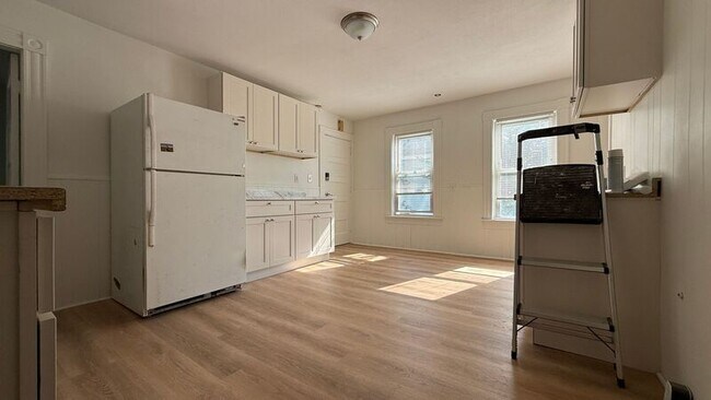 Photo - 11 Fowler St Unit Apt 2