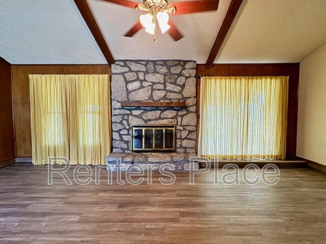 Photo - 625 Rosewood Ct