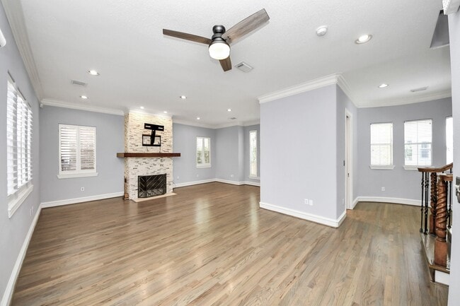 Photo - 5317 Feagan St