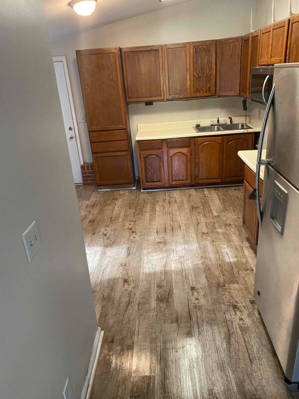 Photo - 980 Curry Pl