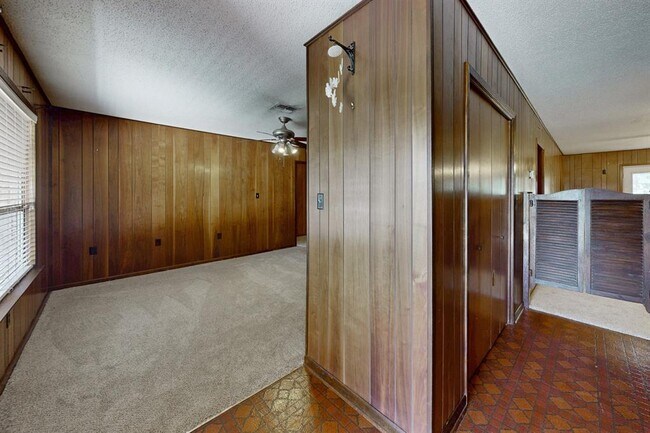 Photo - 150 Rosa Lee Ln