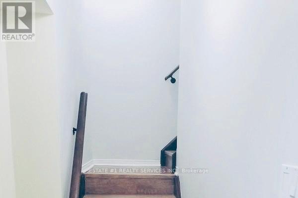 Photo - 12 Locarno St