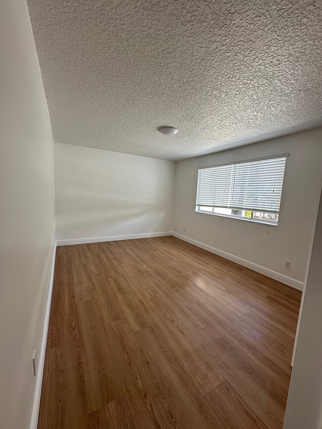 1250 S Denning Dr