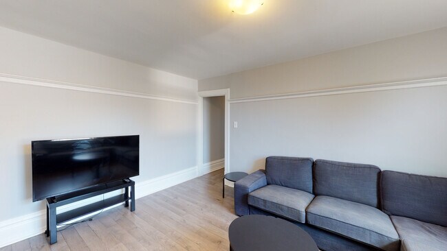 Photo - Carlyle Apartments