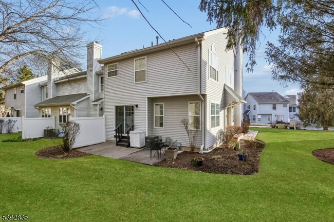 Photo - 13 Winding Brook Rd