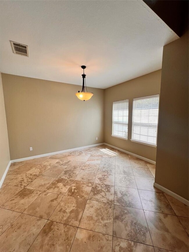 Photo - 1511 Tonia Loop