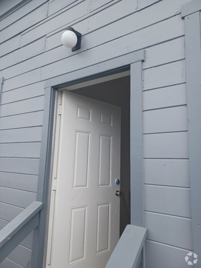 Building Photo - Close to bart Station and park Unit 1 Rental