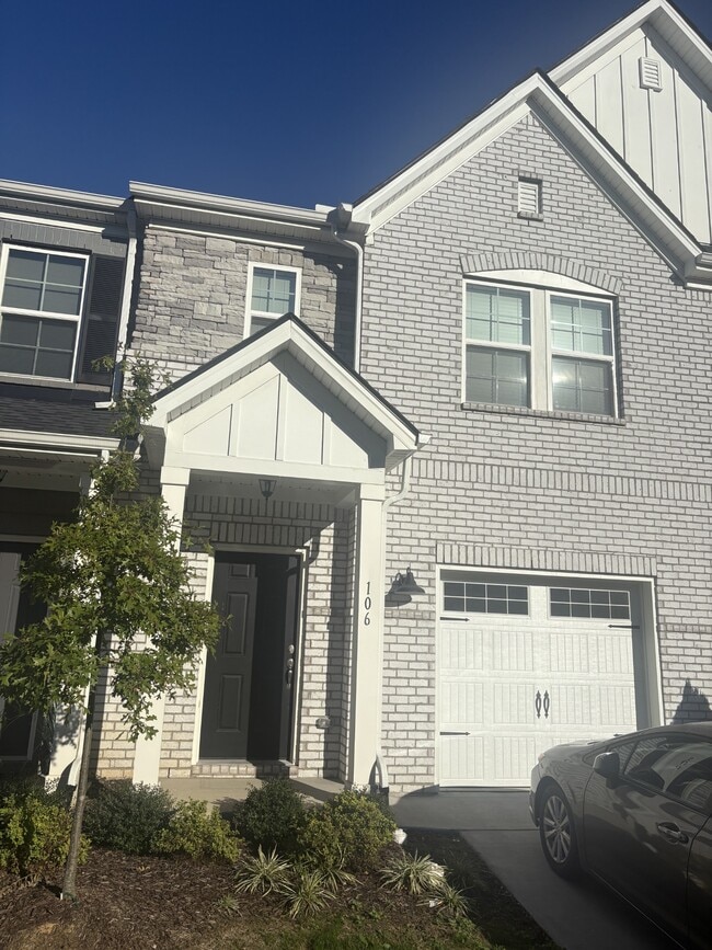 Building Photo - 106 Brighton Ln