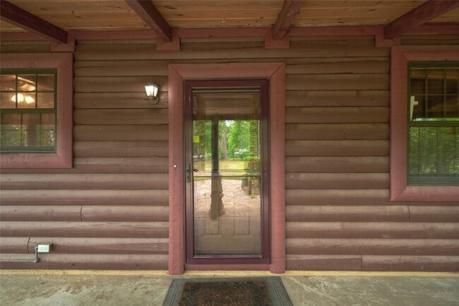 Photo - 18233 Country Pl Dr