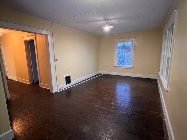 Photo - 155 Willow St Unit 2